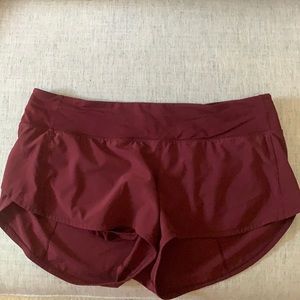 Size 10 lululemon speed shorts